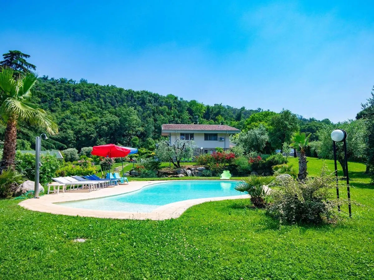 Villa Paradiso Manerba del Garda Italia